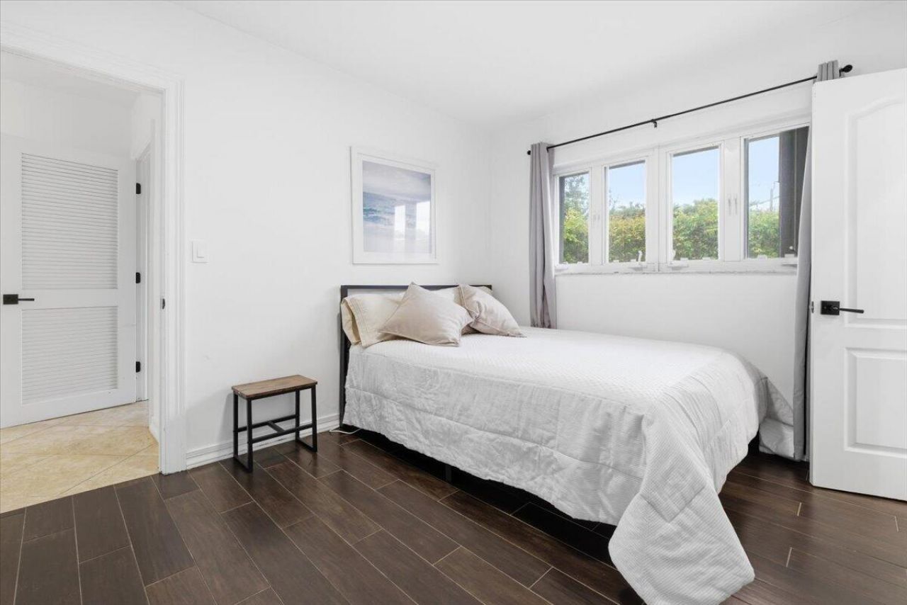 20100 NE 20th Court, Miami, FL 33179 Photo