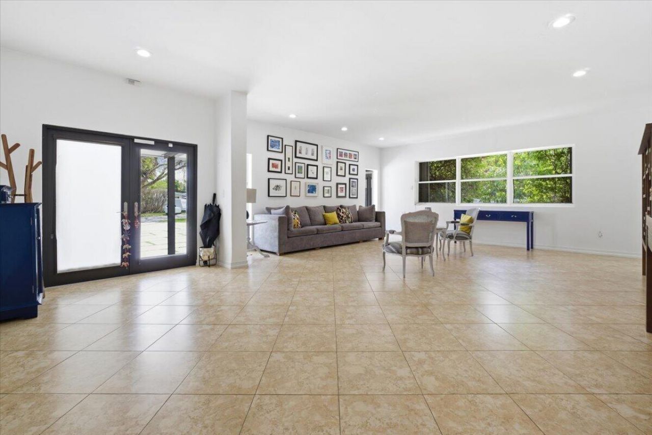 20100 NE 20th Court, Miami, FL 33179 Photo