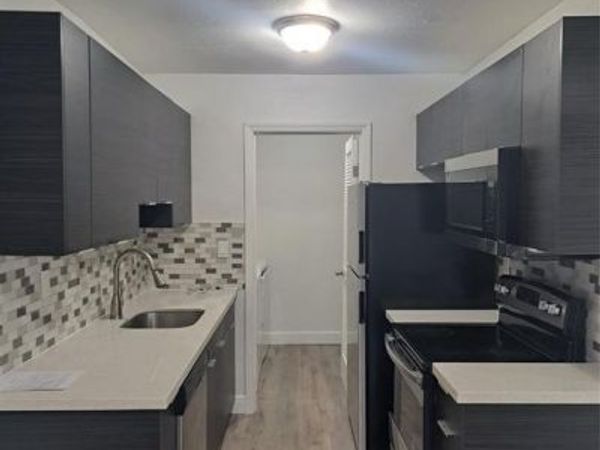 980 SW 76th Avenue, Unit 1, North Lauderdale, FL 33068