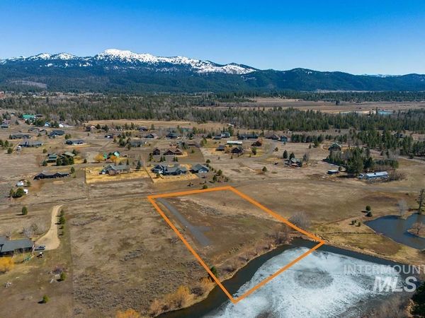 13976 Ramos Ct, McCall, ID 83638