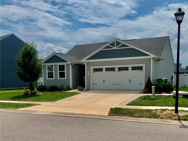 2608 Bishop Oval, Barberton, OH 44203