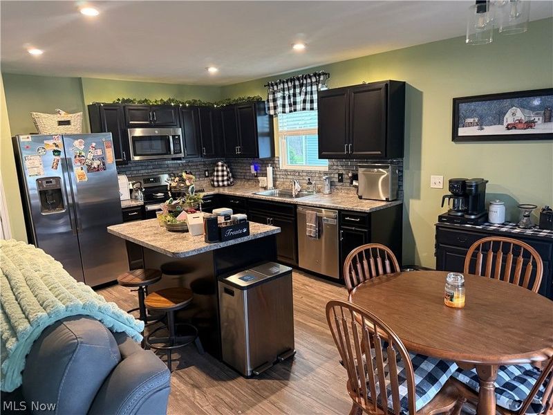 2608 Bishop Oval, Barberton, OH 44203 Photo 10