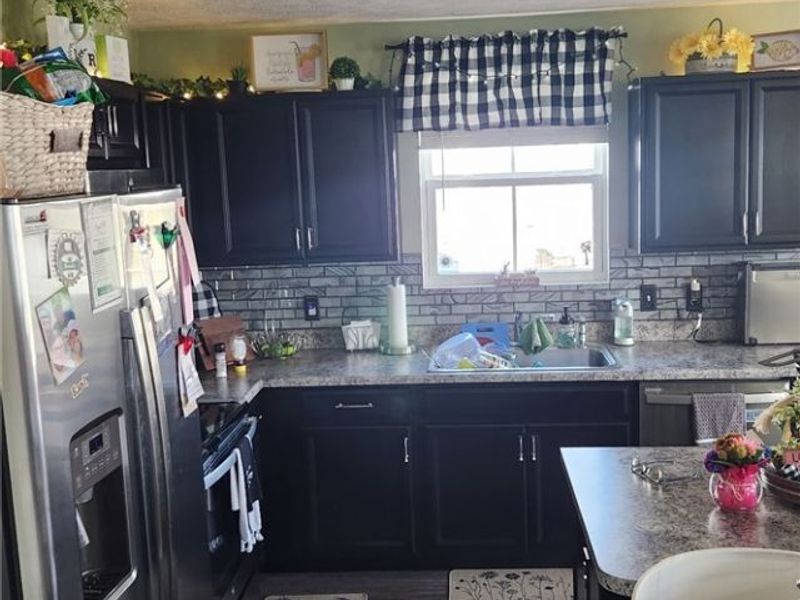 2608 Bishop Oval, Barberton, OH 44203 Photo 8