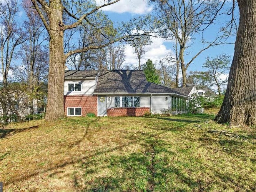 2 Sunset Drive, Paoli, PA 19301 Main Photo