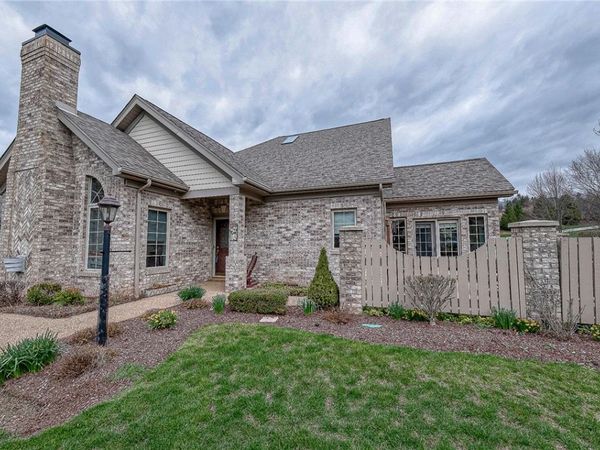 3226 Waters Edge, Murrysville, PA 15668