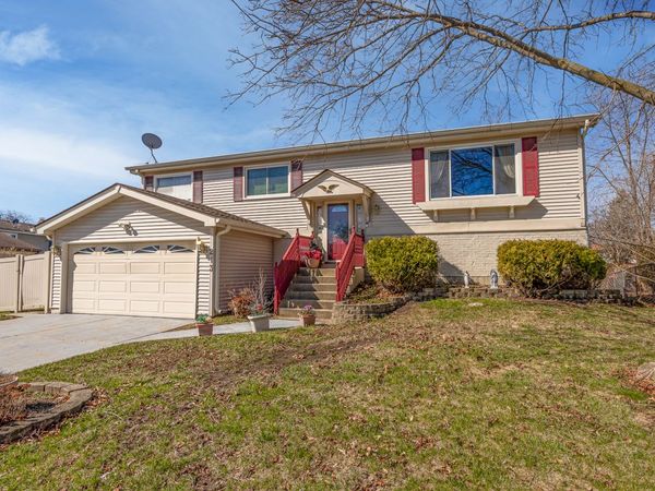 213 Windsor Drive , Bolingbrook, IL 60440