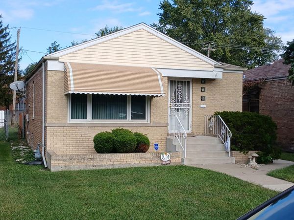 215 W 146th Street , Riverdale, IL 60827