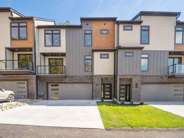 116 Tivoli Garden Drive, Morgantown, WV 26508