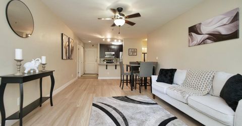 6400 Christie Ave #2304, Unit 2304, Emeryville, CA 94608 Photo