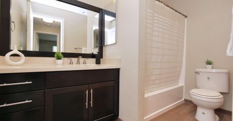 6400 Christie Ave #2304, Unit 2304, Emeryville, CA 94608 Photo