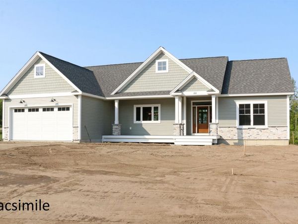 428 Dawn Court, Unit 21, Pembroke, NH 03275