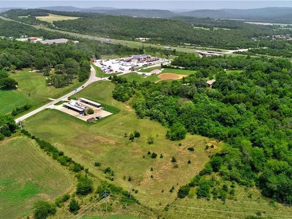 170 N Cato Springs Road , Greenland, AR 72701