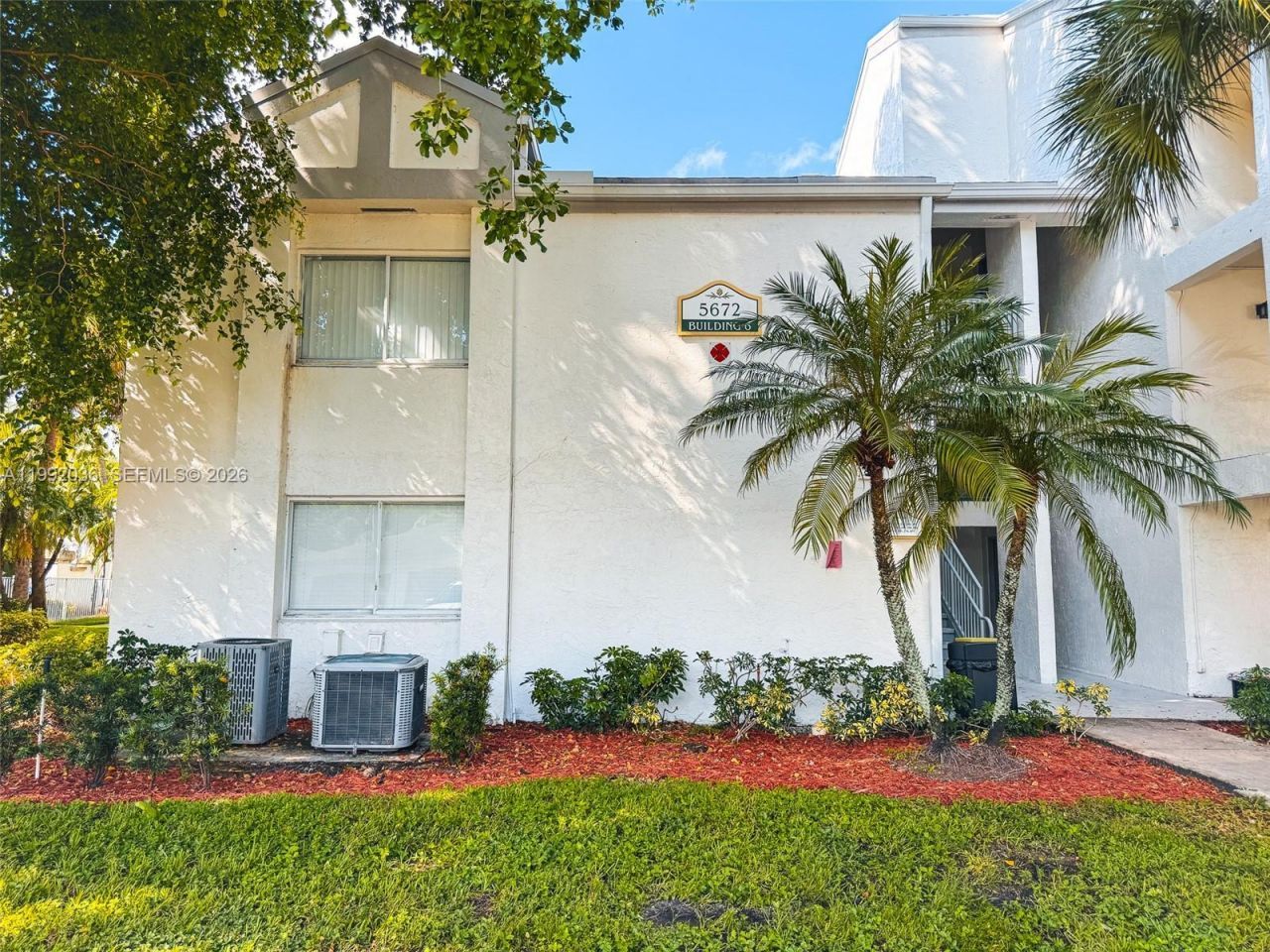 5672 Rock Island Rd , Unit 271, Tamarac, FL 33319 Photo