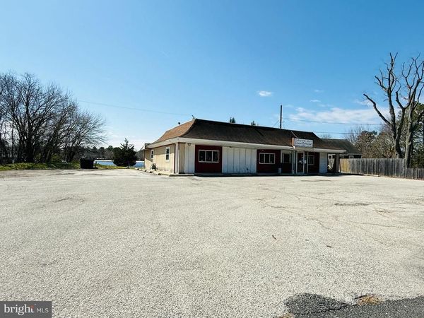 15 E BLACK HORSE PIKE, WILLIAMSTOWN, NJ 08094