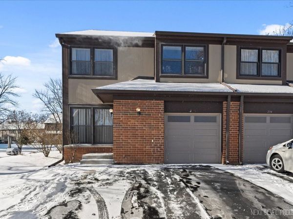 292 SHADOWBEND Drive, Unit 292, Wheeling, IL 60090