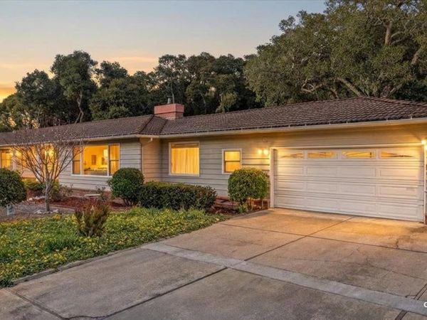 70 Corral De Tierra Road, Salinas, CA 93908