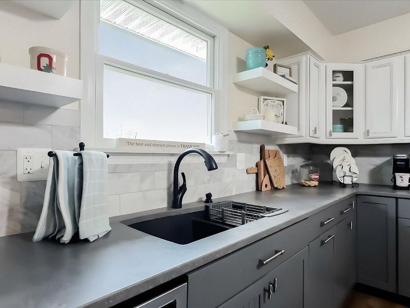 6625 S River Road, Blue Rock, OH 43720 Photo 10