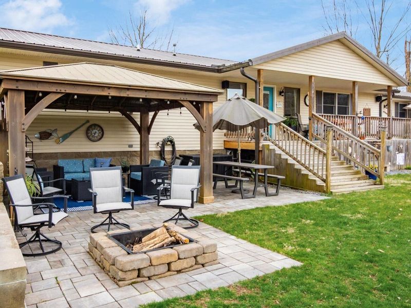 6625 S River Road, Blue Rock, OH 43720 Photo 2