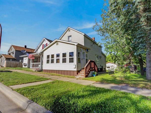 120 4th Street, Nashwauk, MN 55769