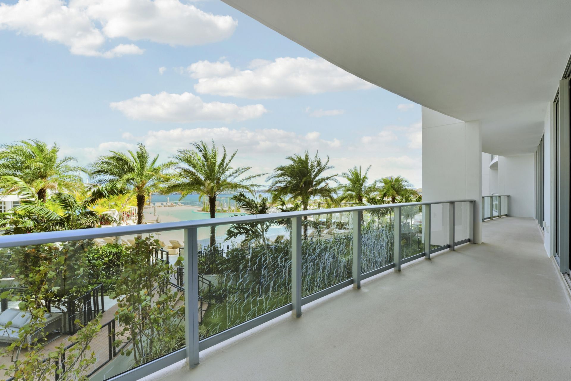 220 Lake Shore Drive, Unit 704, Lake Park, FL 33403 Photo