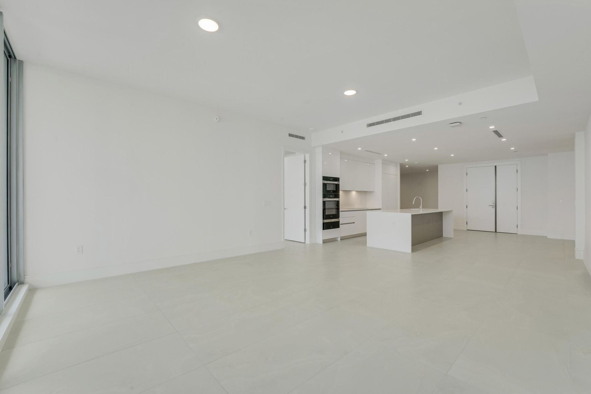 220 Lake Shore Drive, Unit 704, Lake Park, FL 33403 Photo