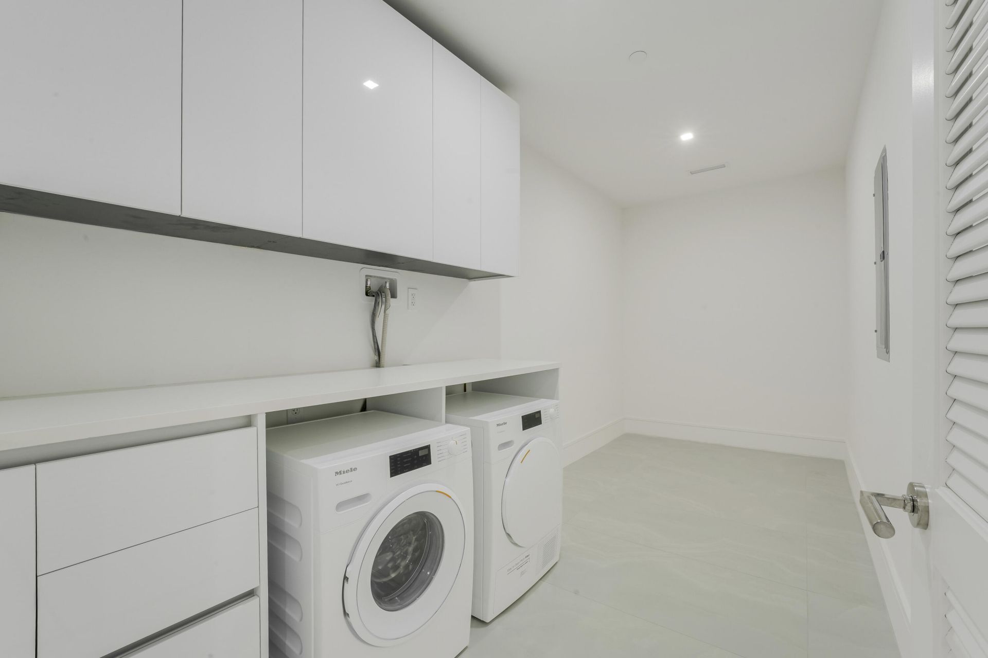 220 Lake Shore Drive, Unit 704, Lake Park, FL 33403 Photo