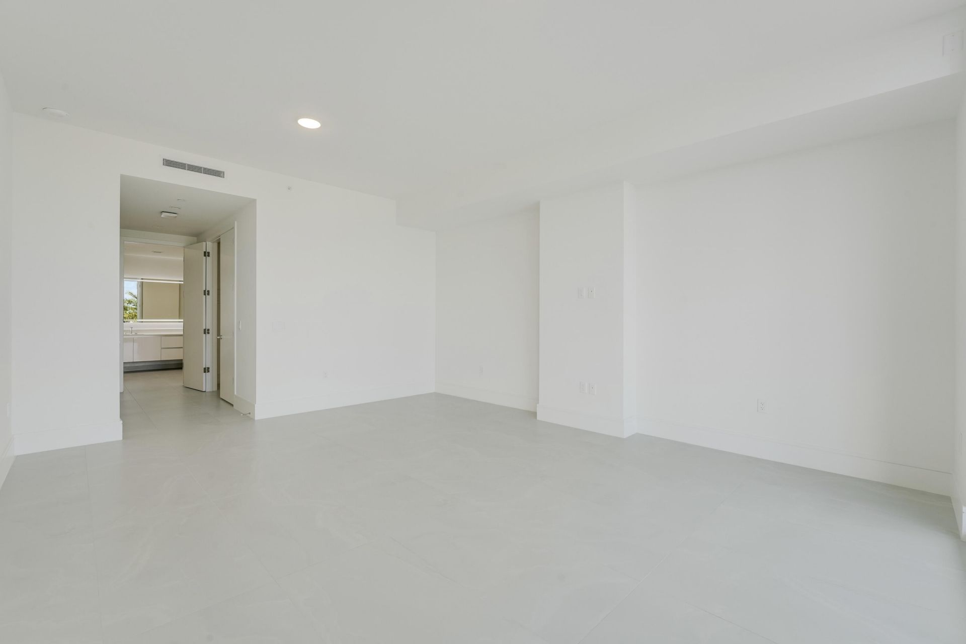 220 Lake Shore Drive, Unit 704, Lake Park, FL 33403 Photo