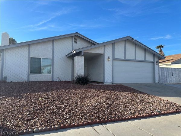 3955 Redwood Street , Las Vegas, NV 89103