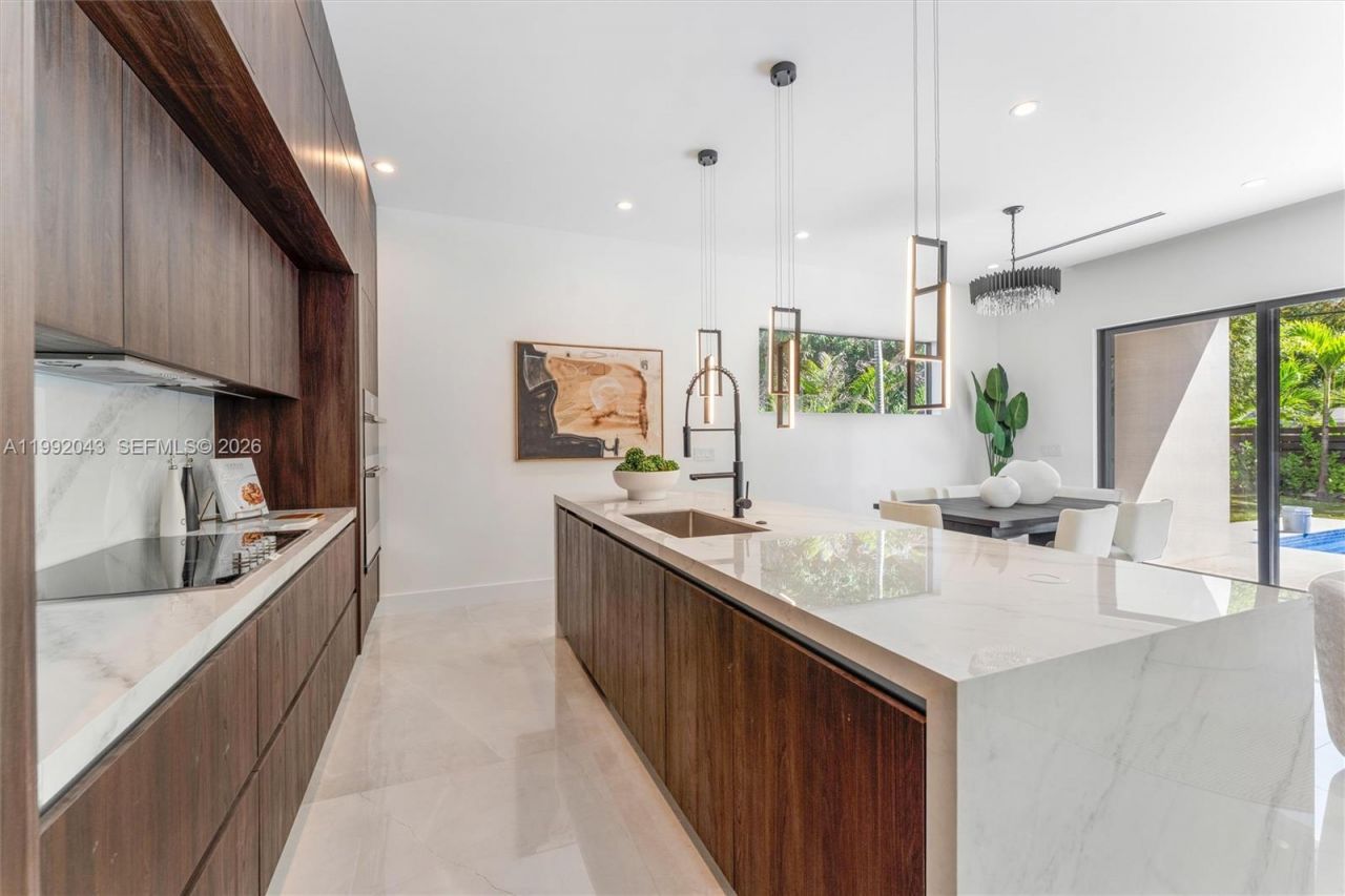 1122 NE 10th Ave , Unit B, Fort Lauderdale, FL 33304 Photo