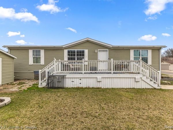 24702 Manchester, Flat Rock, MI 48134