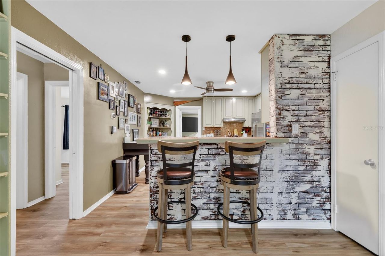 29239 S Corley Island Road, Leesburg, FL 34748 Photo