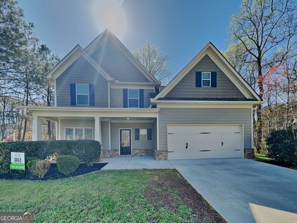 3160 Sparrow Creek Drive, Loganville, GA 30052