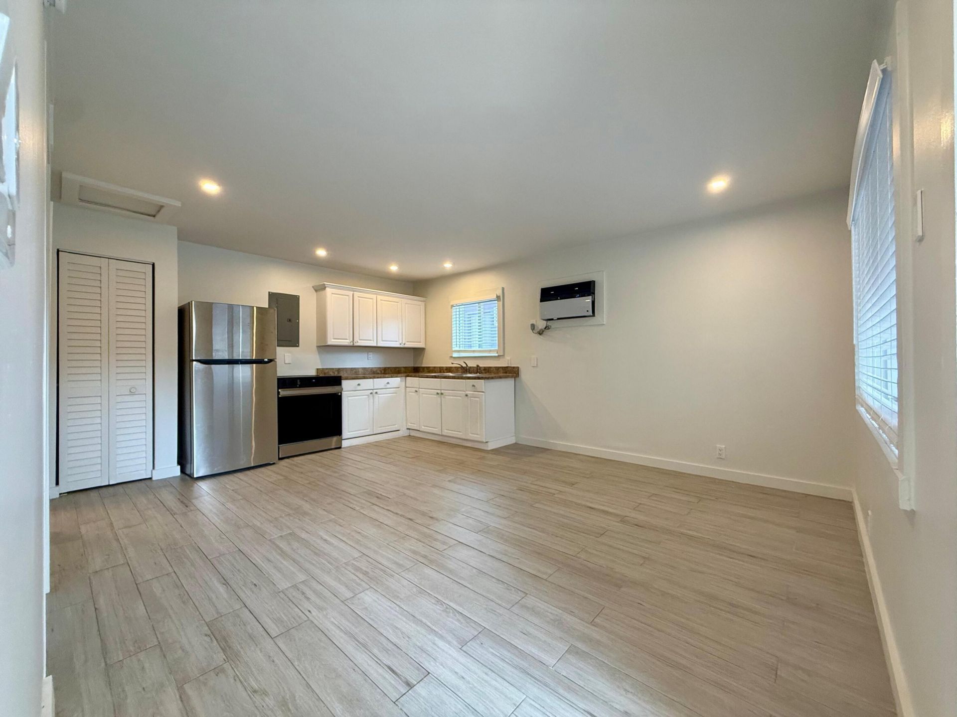 1215 NE 17th Avenue, Unit 6, Fort Lauderdale, FL 33304 Photo