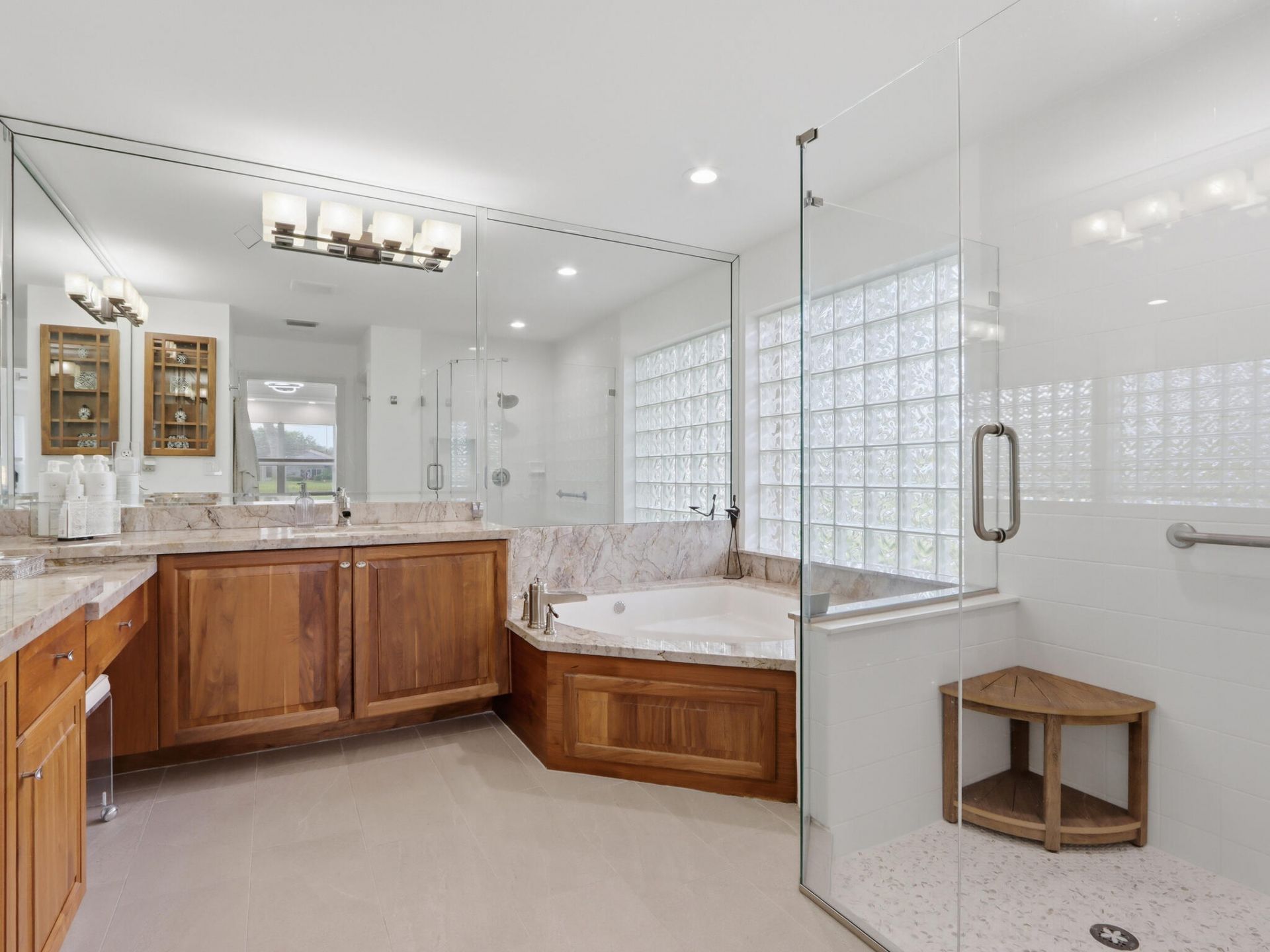 6839 Fiji Circle, Boynton Beach, FL 33437 Photo