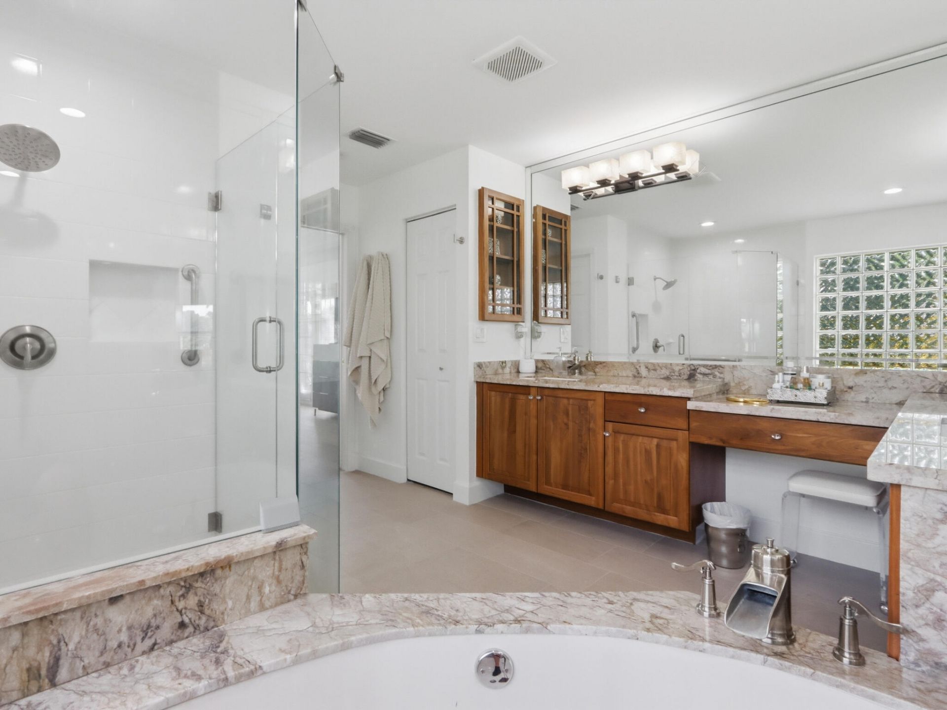 6839 Fiji Circle, Boynton Beach, FL 33437 Photo