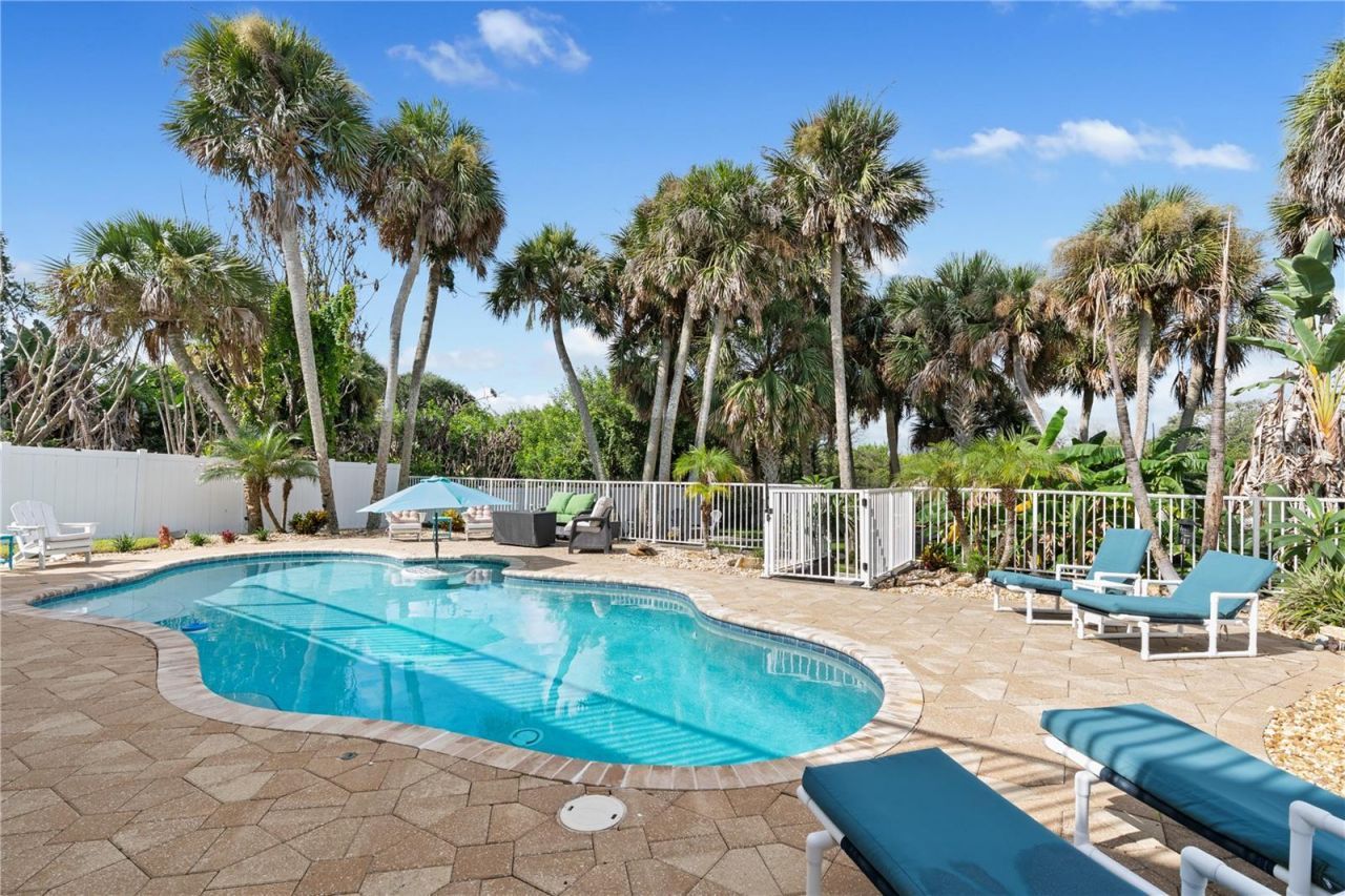 4508 Saxon Drive, New Smyrna Beach, FL 32169 Photo