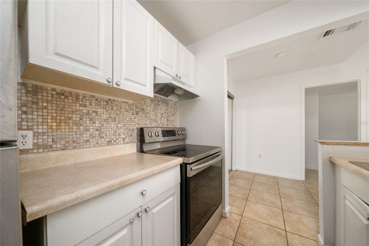 3849 Bay Club Circle, Unit 204, Kissimmee, FL 34741 Photo