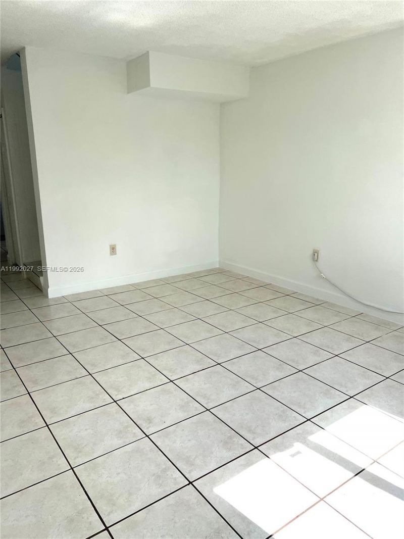 2121 SW 4th St , Unit 2, Miami, FL 33135 Photo