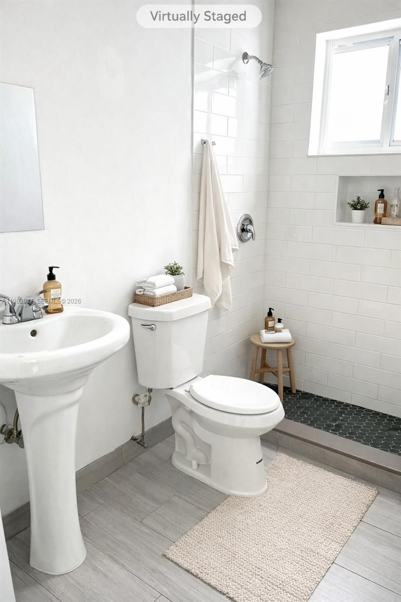 2121 SW 4th St , Unit 2, Miami, FL 33135 Photo