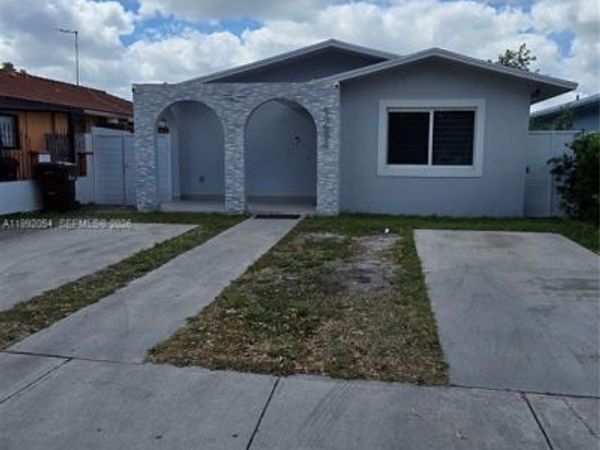 1284 W 38th Pl , Unit 2, Hialeah, FL 33012