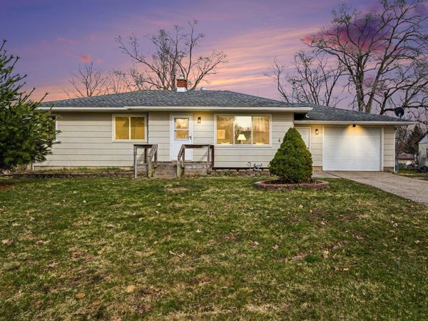 1556 Mullins Avenue NW, Grand Rapids, MI 49534