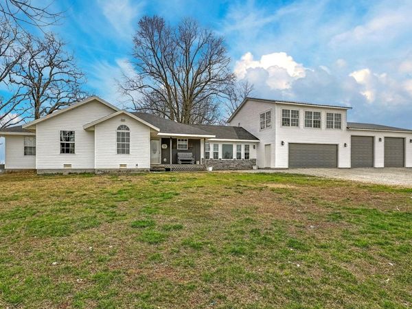 152 Quarter Horse Lane, Galena, MO 65656