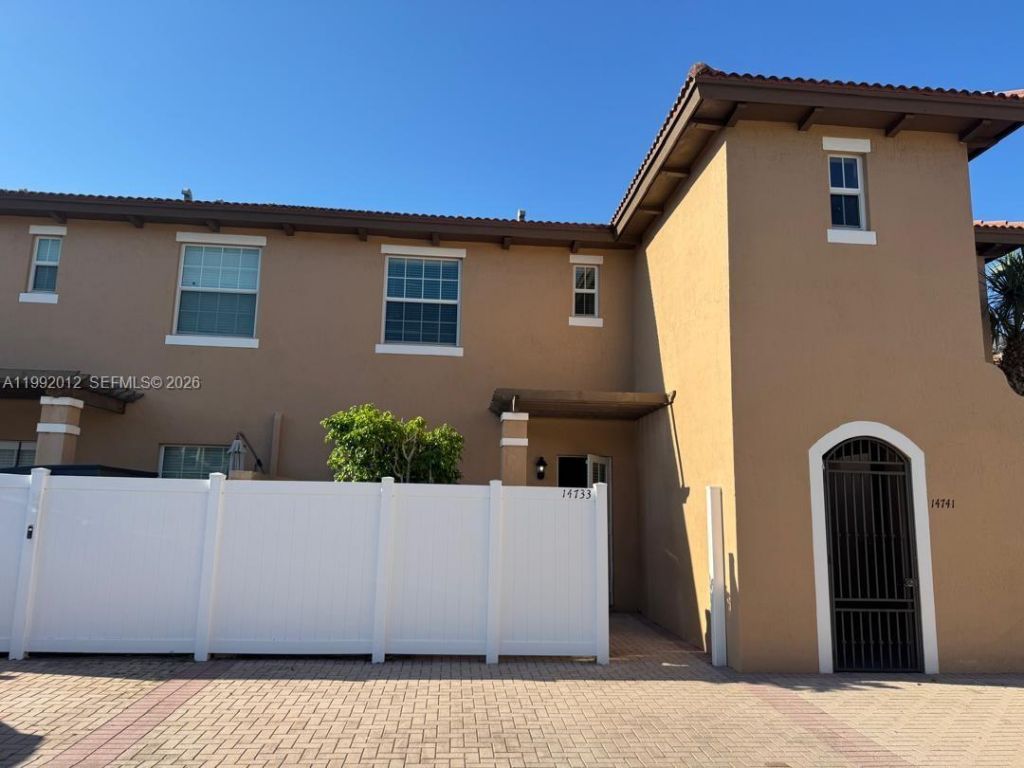 14733 SW 11th St , Unit 14733, Pembroke Pines, FL 33027 Photo