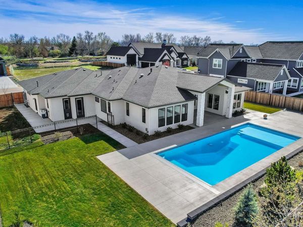 7906 W Heugh Ln, Eagle, ID 83616