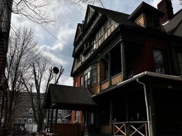 305 CHESTNUT AVE , TRENTON, NJ 08609