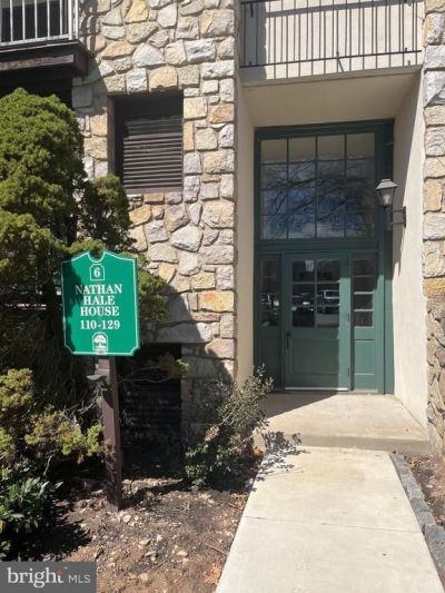 124 DRUMMERS LANE , WAYNE, PA 19087