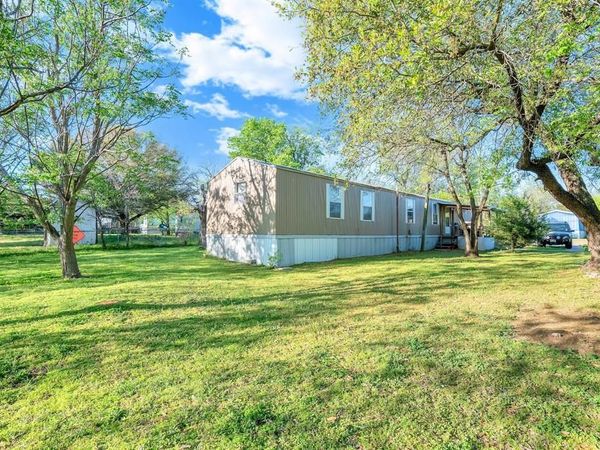 5 Lee Street, Keene, TX 76059