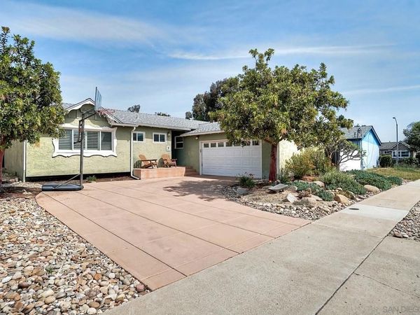 8884 Haveteur, San Diego, CA 92123