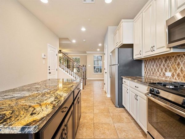 7220 Wyoming Springs DR , Unit 1302, Round Rock, TX 78681