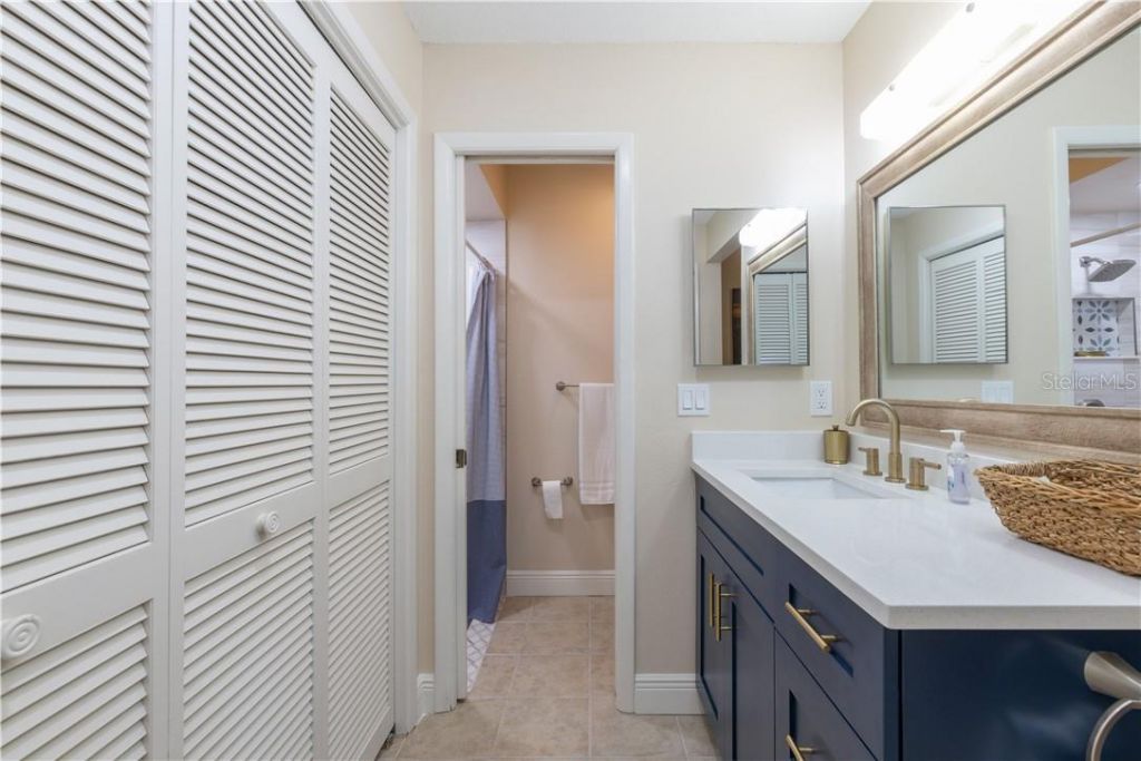 4711 Ridge Point Drive, Tampa, FL 33624 Photo